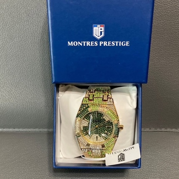 Montres Prestige X
Invicta Men's 42mm, Gold (MPW-0310) - Picture 2 of 7